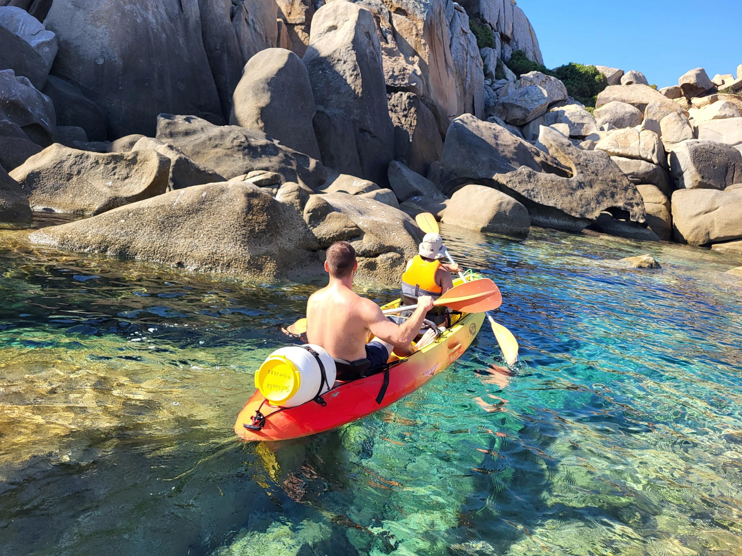 Sortie en kayak à l'hôtel le ressac près de Propriano