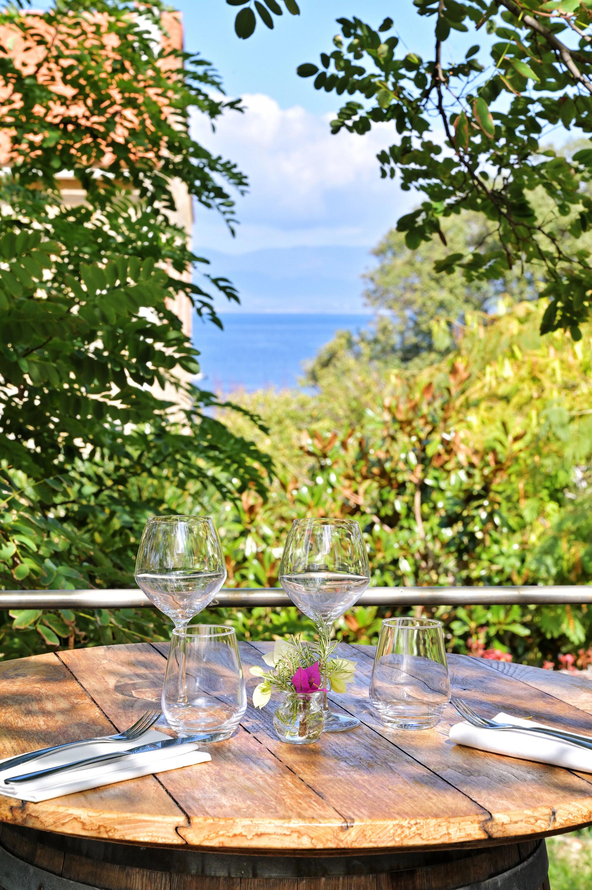 Un choix de viandes au restaurant Le Ressac à Campomoro